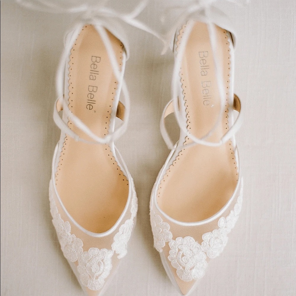 Bella Belle Size 7.5 Amelia Kitten Heel Cream